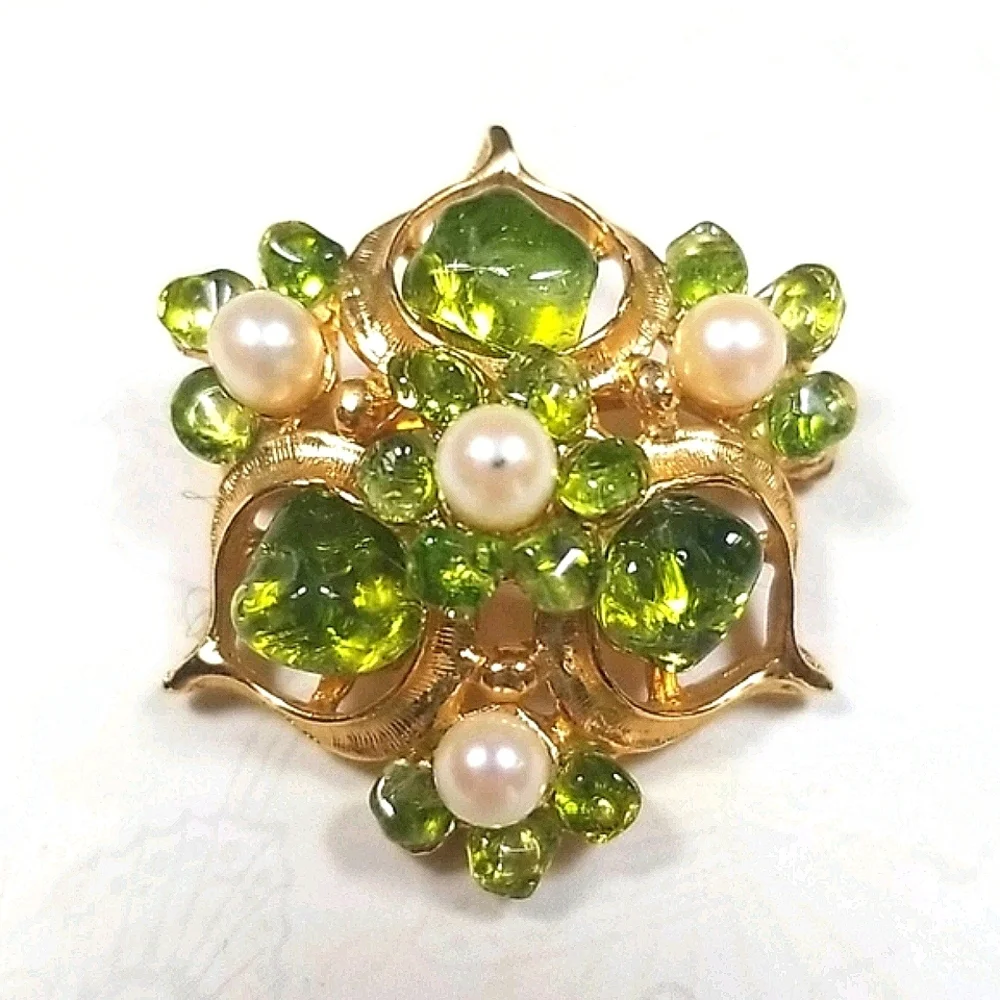 Vintage Faux Pearl Glass Stone Goldtone Brooch